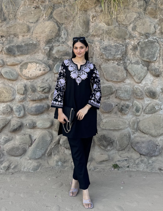 Anureet in Woollen Kashmiri Black Kurta Set