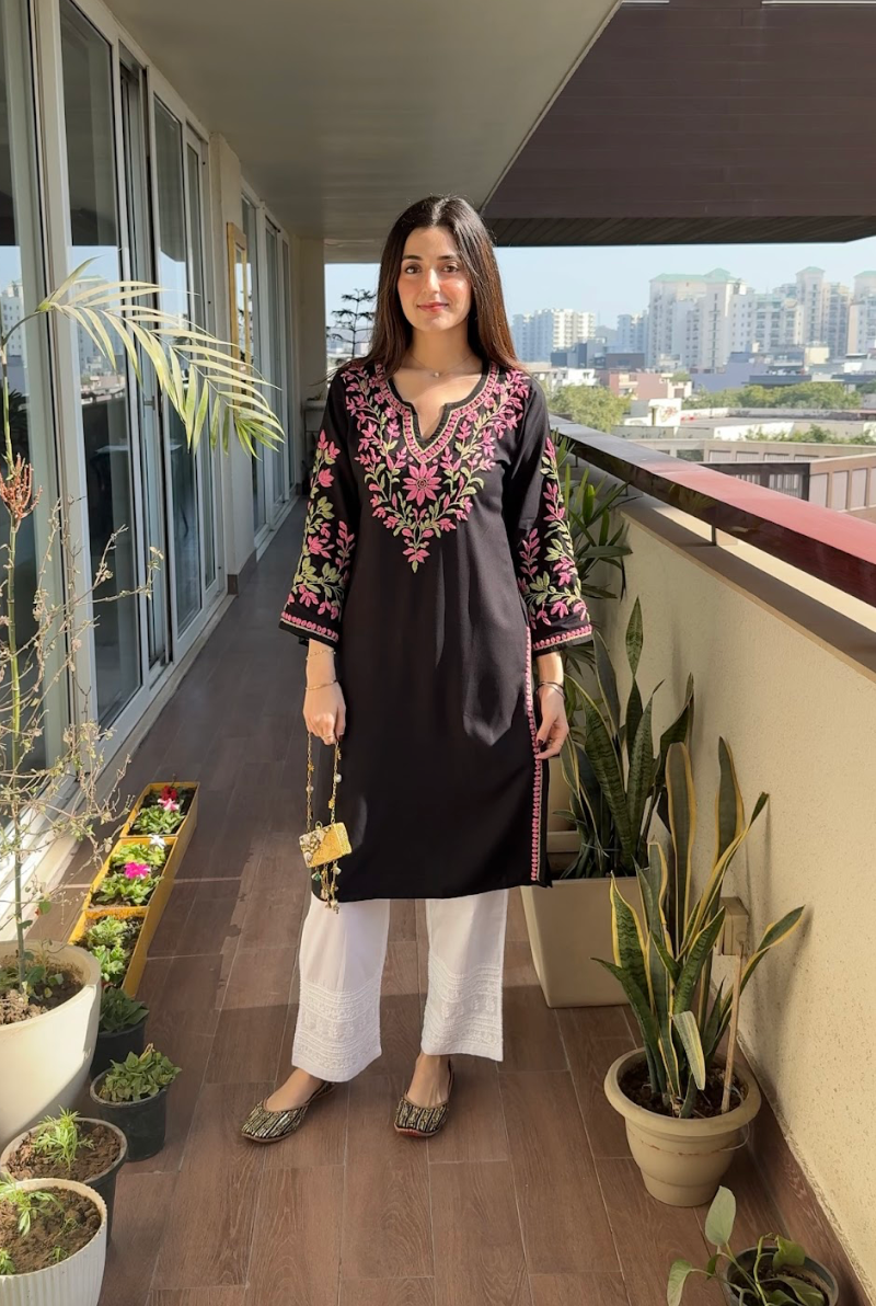 Jannat chaddha in Rayon Chikankari Embroidered Kurta In Rayon - Black