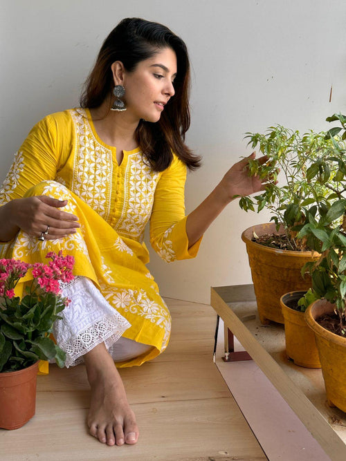 Load image into Gallery viewer, Pooja Gor Hand Embroidery Chikankari Long Kurti for Women | Stylish Casual | Fancy| Yellow &amp;amp; White-4 - House Of Kari (Chikankari Clothing)
