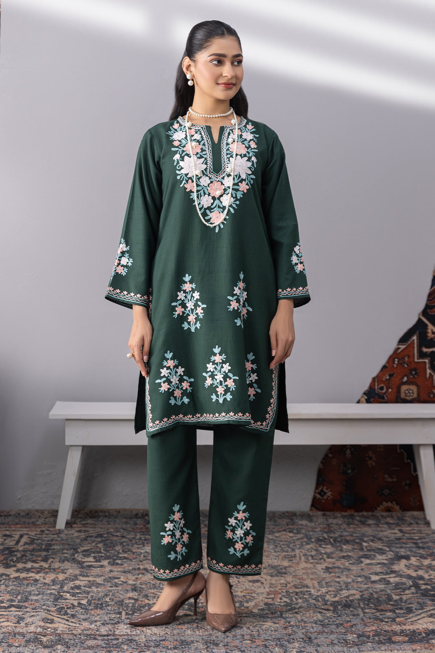 Cotton Kurta Set in Kashmiri Aari - Green