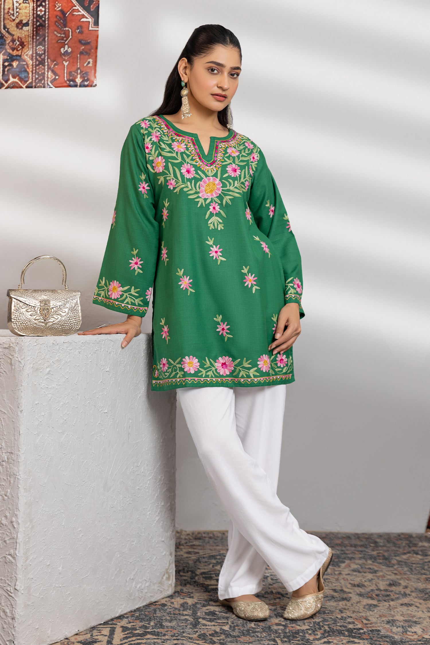 Cotton Kashmiri Aari Short Kurta - Green