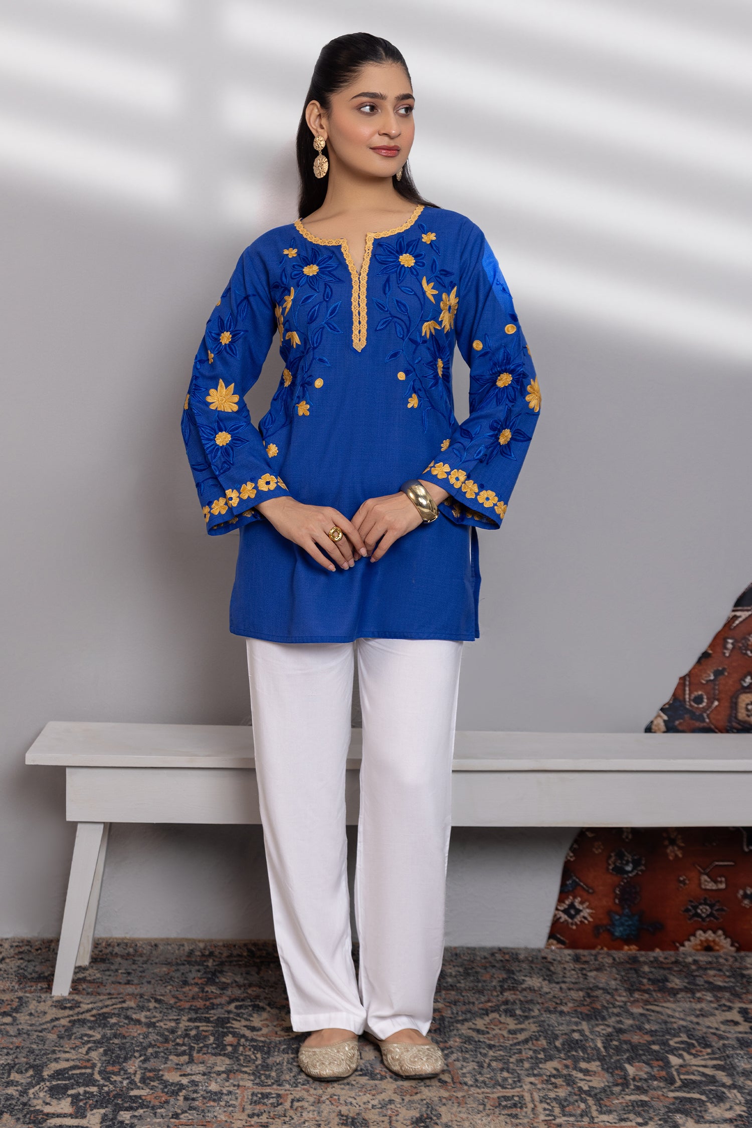 Cotton Kashmiri Aari Kurta - Blue