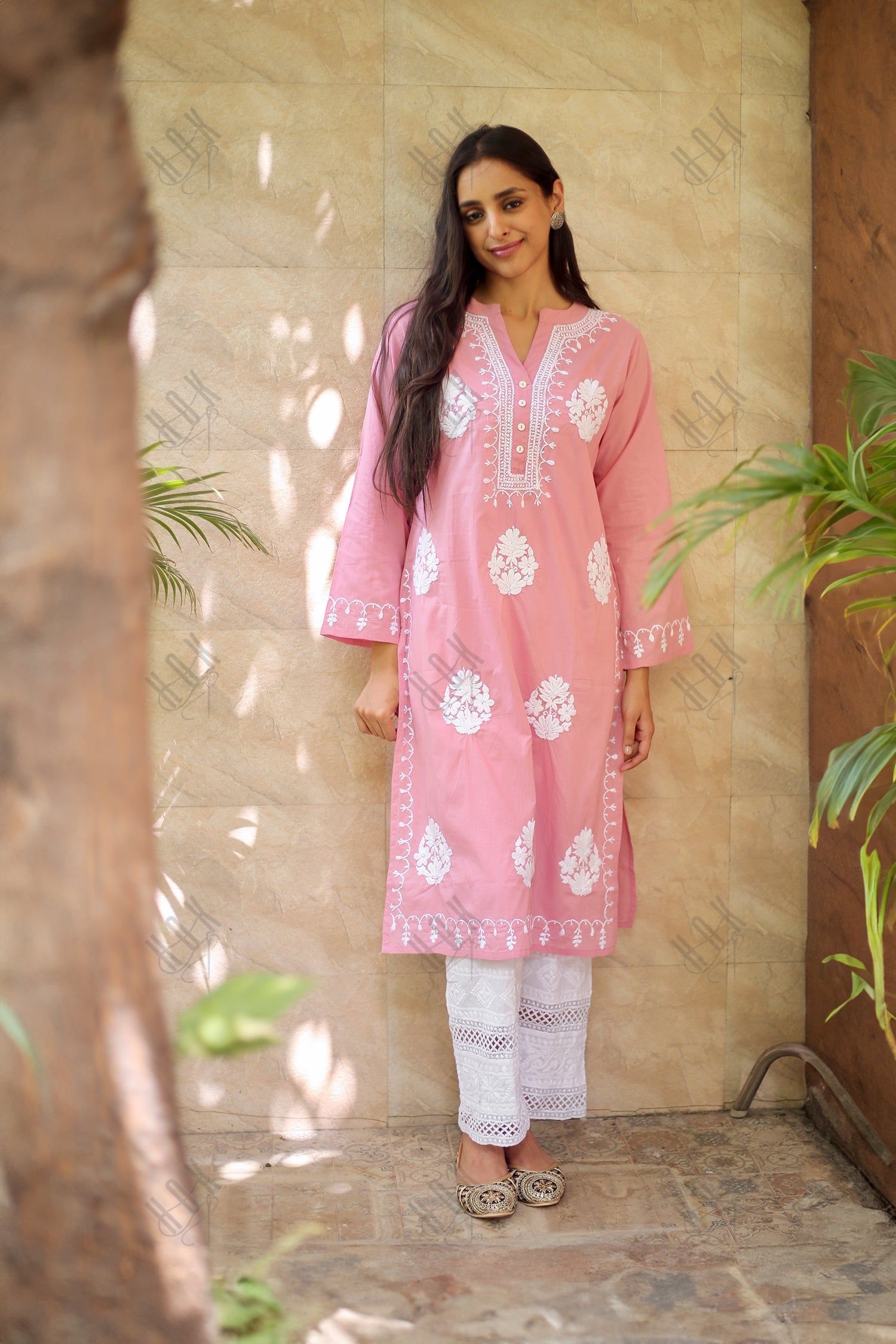 Saba Chikankari Kurta In Cotton - Pink