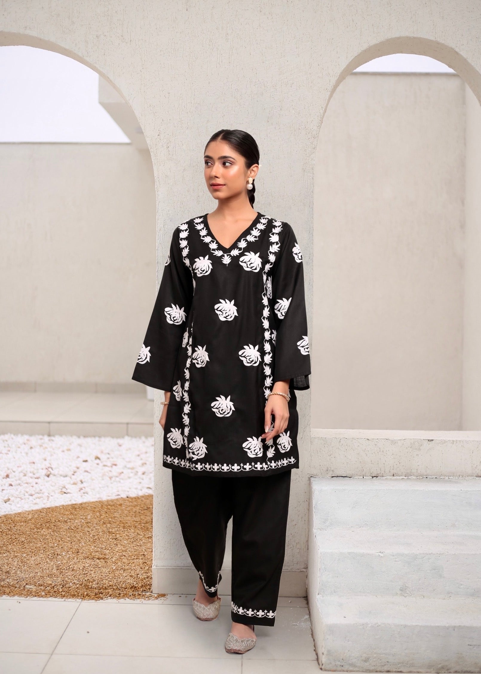 Falak Kashmiri Kurta Set  - Black with Silver