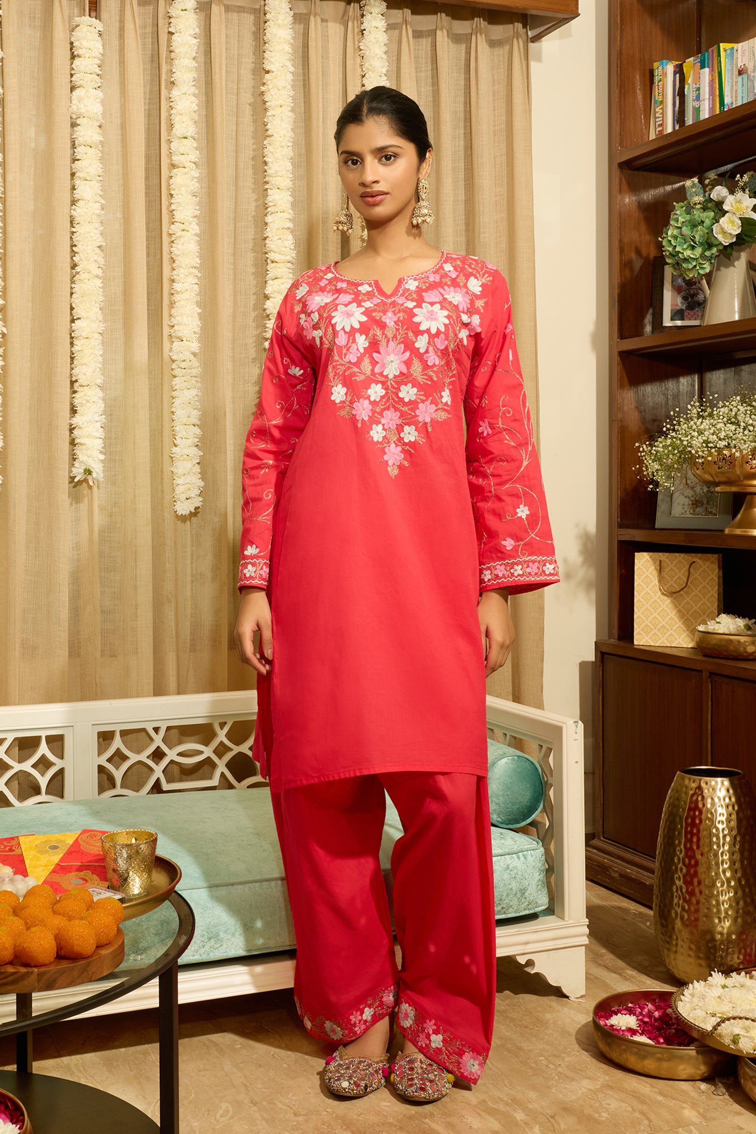 Kashmiri Aari Embroidered Kurta Set with Farsi Pants - Pink