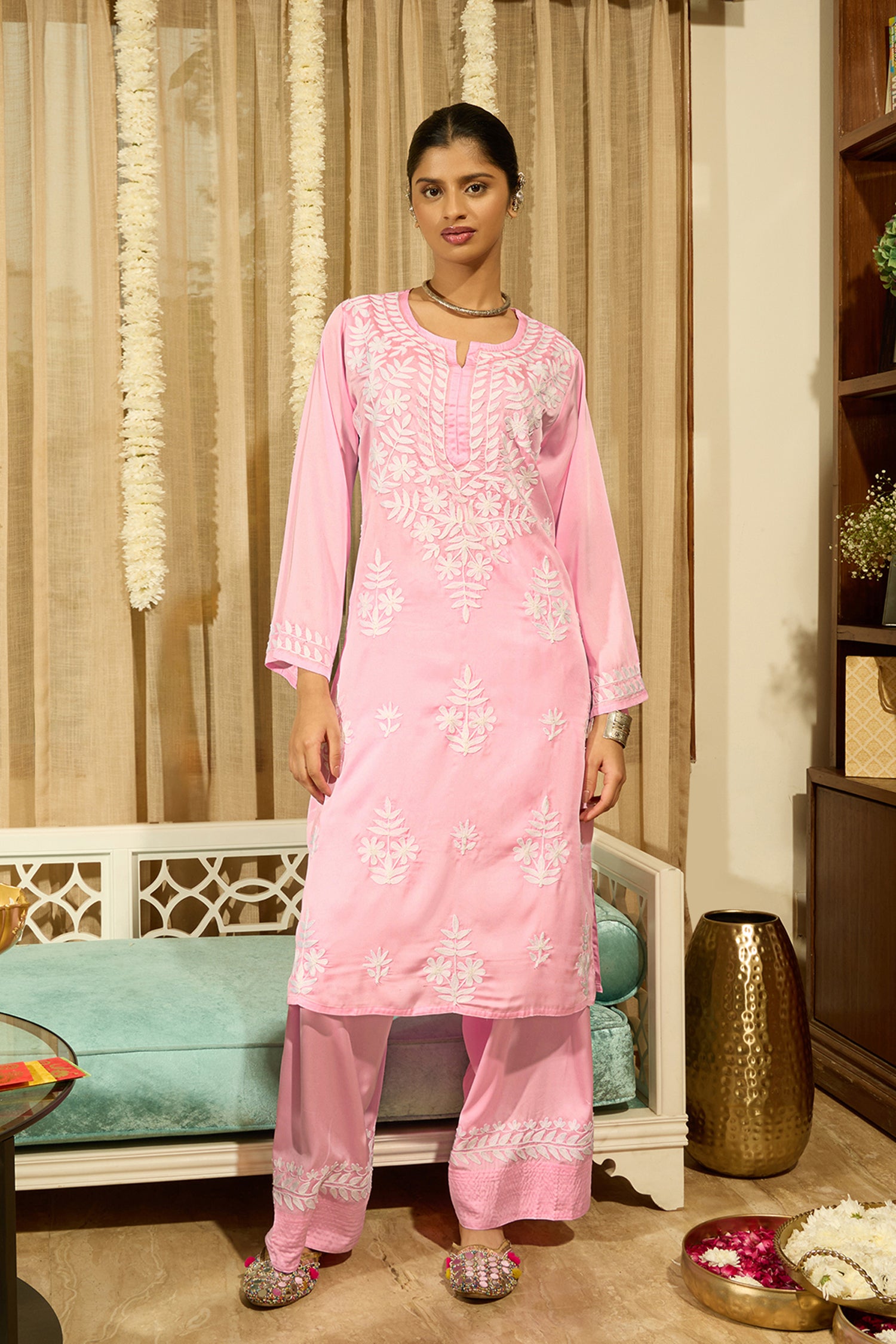 Kashmiri Aari Embroidered Kurta Set with Farsi Pants in Pink Satin Silk