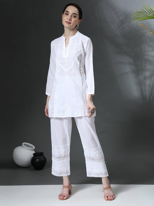 Hand Embroidered Cotton White Relaxed chikankari Pants