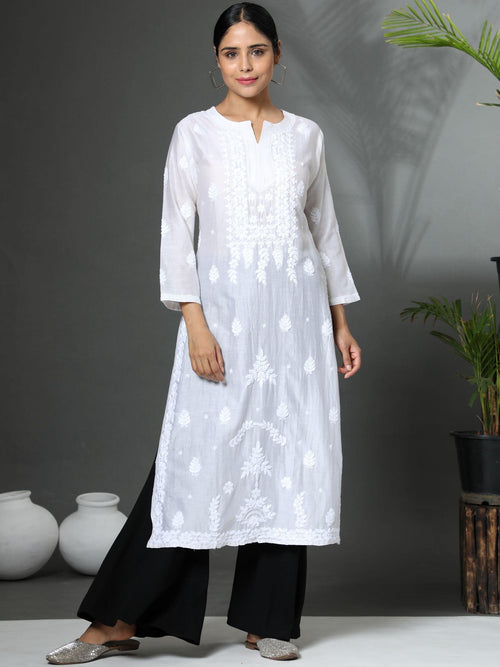 Ria Malhotra in Hand Embroidery Chikankari Long Kurti for Women In Chanderi Silk White-6 - House Of Kari (Chikankari Clothing)