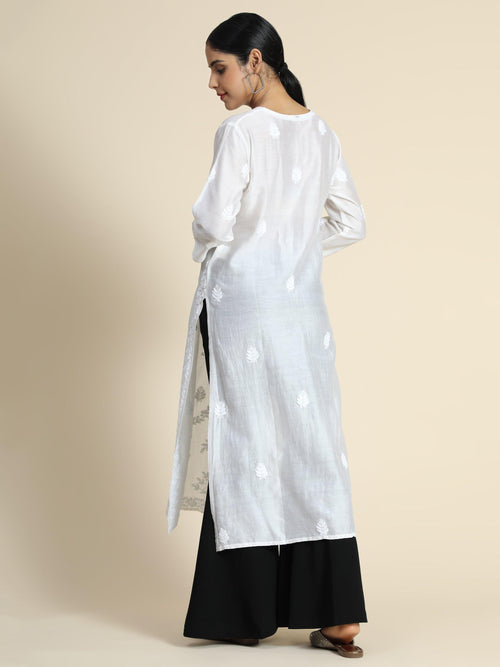 Ria Malhotra in Hand Embroidery Chikankari Long Kurti for Women In Chanderi Silk White-6 - House Of Kari (Chikankari Clothing)
