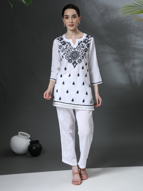 Load image into Gallery viewer, House Of Kari Chikankari Embroidered Cotton White Relaxed Pants Trousers-2 - House Of Kari (Chikankari Clothing)

